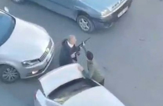 Çekmeköy'de yol verme kavgasında uzun namlulu silaha sarıldı