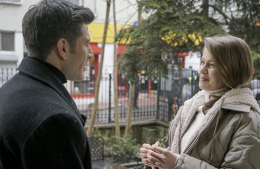 Camdaki Kız nasıl bitiyor kitap özetinde finali böyle