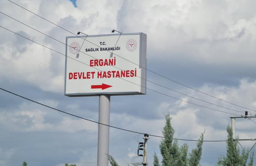 Diyarbakır'da hemşire yanlışlıkla parmak kesti, 6 aylık bebek ameliyata alındı