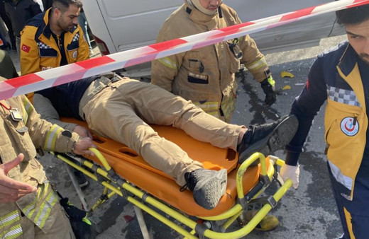 Bağcılar'da zincirleme kaza! Freni boşalan kamyon 7 araca çarptı