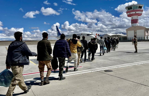 Ağrı'da 365 Afgan göçmen sınır dışı edildi