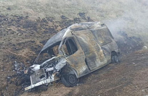 Kırıkkale'de kaza yapan ambulans küle döndü: 5 yaralı var