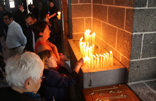 Diyarbakır’da 8 yıl sonra ilk kez Paskalya Bayramı kutlandı