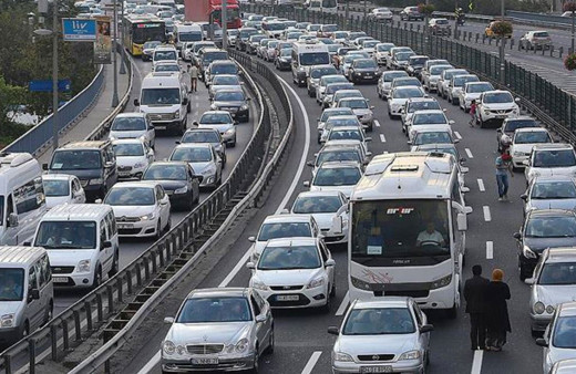 Trafik sigortası priminde yeni dönem! 26 milyon araç sahibini ilgilendiriyor 1 Mayıs'tan itibaren başlıyor