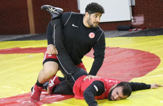 Grekoromen Güreş Milli Takımı, Bolu’da güç depoluyor