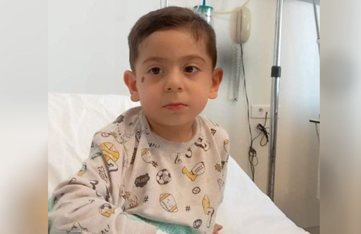 Ailesiyle gittiği hastaneden kaçırıldı! Çocuğu kurtaran gözyaşları oldu