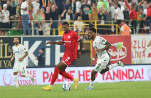 Süper Lig'de Akdeniz derbisi! Antalyaspor Alanyaspor maçı saat kaçta,hangi kanalda?