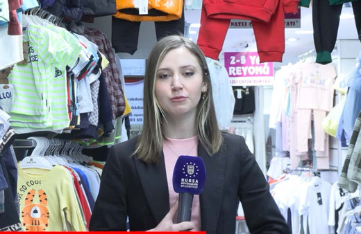 Depremzede çocuklara bayramlık bağışı