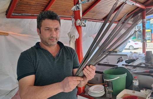 Adana'da hırsızlar kebapçıyı soydu. Şişlenmiş Adana kebaplar çalındı