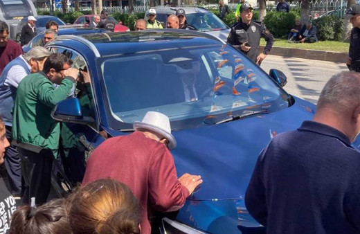 Bakan Nebati Mersin'de! Togg'la geldi kimse gözlerini alamadı, aracı öptüler