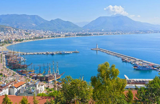 Alanya'da bu yıl yaklaşık 2,5 milyon Rus turist bekleniyor
