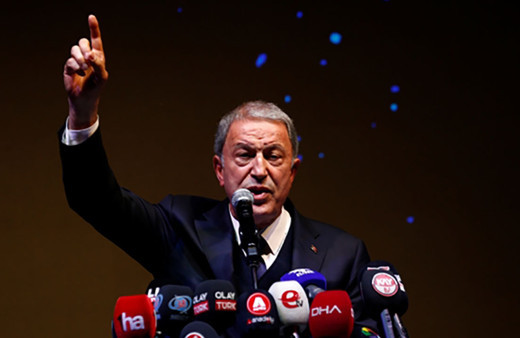 "Vur de vuralım, öl de ölelim" sloganlarına Hulusi Akar "Bekleyin, onun da zamanı gelecek!" diye karşılık verdi