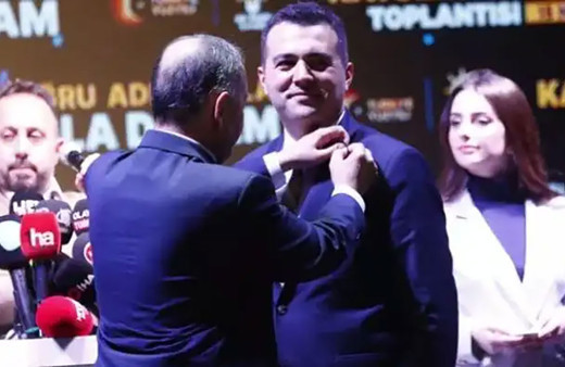 Meral Akşener'in danışmanı AK Parti'ye katıldı! Hasan Sami Özvarinli neden istifa etti?