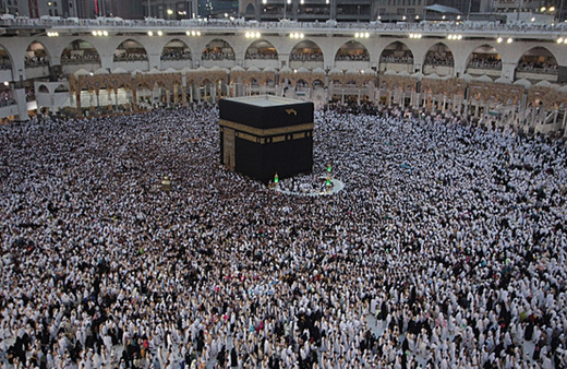 Ramazan'ın 25. gecesinde Kabe'de 1,5 milyonun üzerinde Müslüman ibadet etti