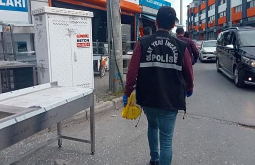 İzmir'de motosikletli saldırgan iş yerlerini taradı: 1'i ağır 3 yaralı