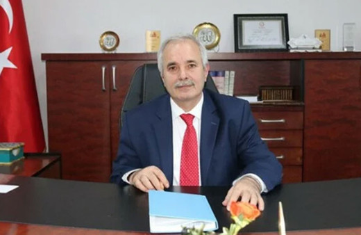 Saadet Partili Kozan Belediye Başkanı Kazım Özgan, AK Parti'ye geçti