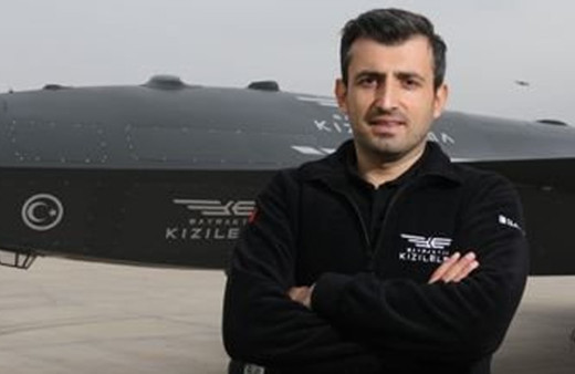 Selçuk Bayraktar TCG Anadolu'dan ailesiyle fotoğraf paylaştı: Milletimizle buluşmaya hazırladık