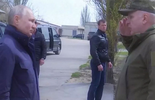 Putin, Rusya'nın Ukrayna'da işgal ettiği bölgelerden Herson'a gitti