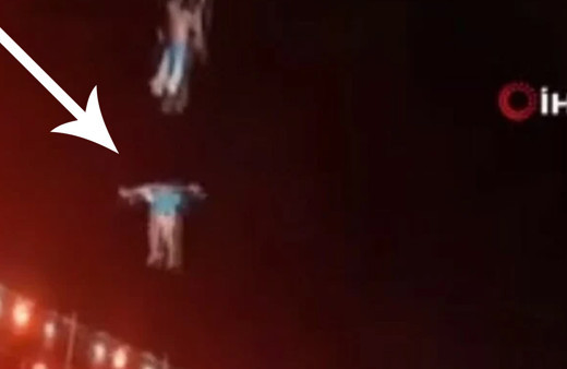 Çinli kadın akrobat, metrelerce yüksekten yere çakılarak hayatını kaybetti