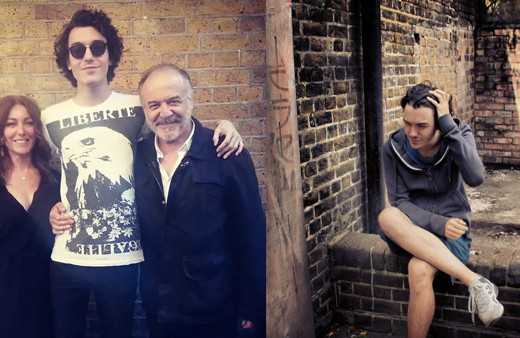 Yüz Yıllık Mucize'nin Süreyya'sı Zerrin Tekindor'un oğluna bakın! Babasının kopyası