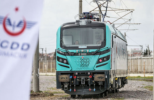 Yerli ve milli olarak geliştirilen elektrikli lokomotif raylara indiriliyor
