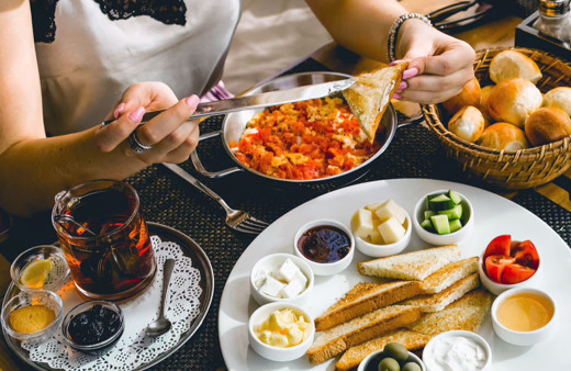 Uzmanlar uyarıyor: Bayram sofralarına dikkat!