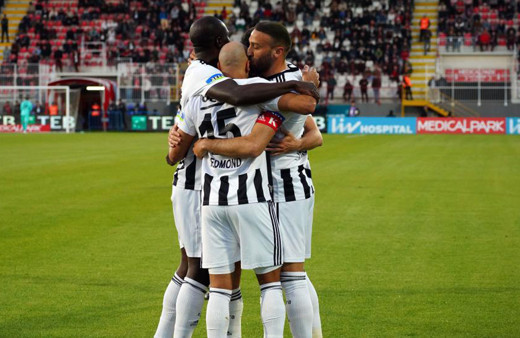 Beşiktaş üç puanı iki golle aldı! Ümraniyespor Beşiktaş maçı özeti ve golleri