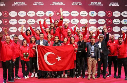 Türkiye Kadın Güreş Milli Takımı Avrupa ikincisi oldu