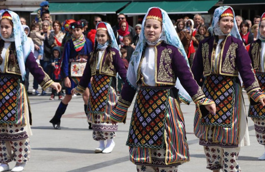 Bandırma’da 23 Nisan coşkuyla kutlandı