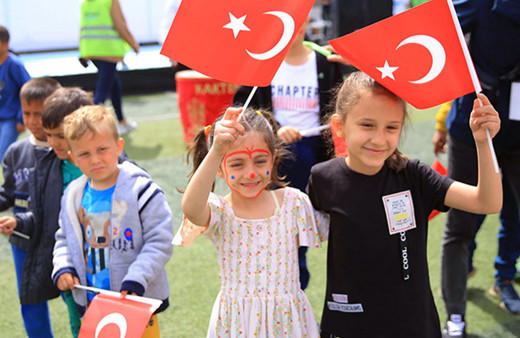 Kahramanmaraş'ta depremzede çocuklar için bayram eğlencesi