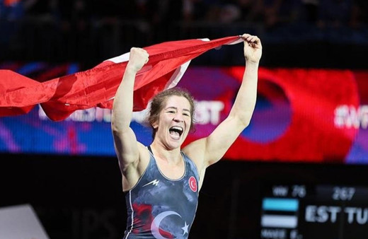 Kadın Güreş Milli Takımı'ndan Avrupa Şampiyonası'nda 5 madalya