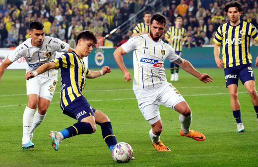 Fenerbahçe şampiyonluk yolunda fırsat tepti! 6 gollü maçta uzatmalarda yıkıldı