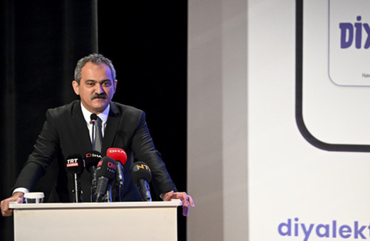 2023-2024 eğitim öğretim yılında okullar erken mi açılacak? Bakan Mahmut Özer açıkladı