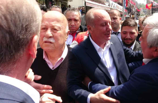"AK Parti'nin polisi nasıl sizi koruyor" diyen vatandaşa Muharrem İnce'den sert tepki
