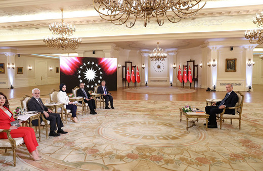 Erdoğan'ın rahatsızlanma anı! Hastalığı ne Erdoğan bizzat açıklayıp helallik istedi