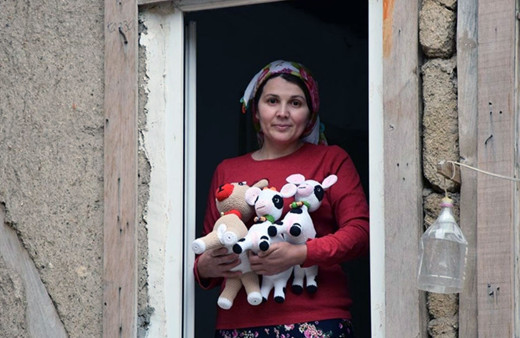 İnternetten öğrendiği amigurumi tekniğiyle 4 yılda binlerce oyuncak ördü