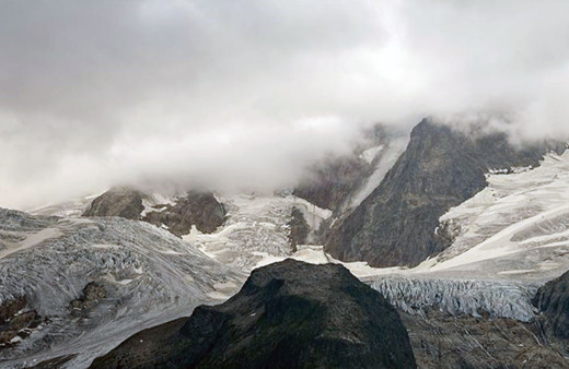 İklim değişikliği nedeniyle 10 yılda buzulların yüzde 2'si eridi