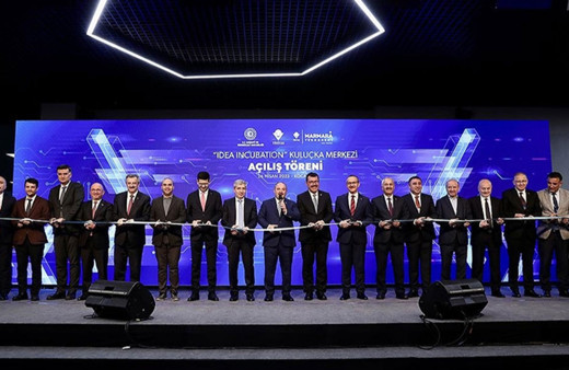 Çip Üretim Tesisi Yatırımı ve "IDEA Incubation" kuluçka merkezi Kocaeli'de açıldı