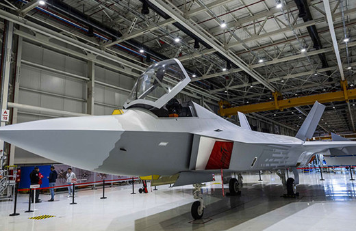 İlk uçuşa ilerleyen Milli Muharip Uçak sürprize hazırlanıyor