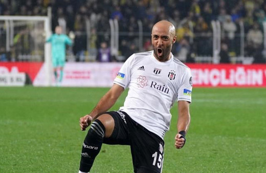 Şenol Güneş, Galatasaray derbisinde Redmond’a güveniyor!