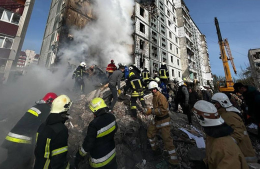 Rus ordusu Ukrayna’da binaları vurdu: 8 ölü