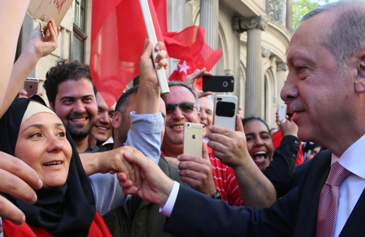 Cumhurbaşkanı Erdoğan sahaya iniyor! Emeklilere özel indirim kartı geliyor