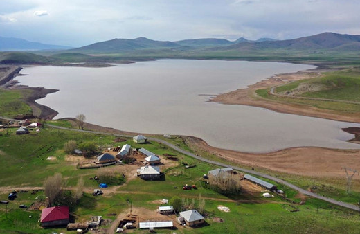 Ağrı'da kar suları ve bahar yağışları göl ve barajları dolduruyor