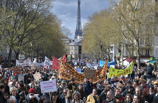 Paris'te gösterilerin belediyeye maliyeti 1,6 milyon avro oldu