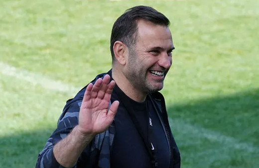 Galatasaray'da iki oyuncu tesislerden ayrıldı