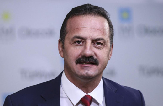 İYİ Parti'den istifa etmişti! Yavuz Ağıralioğlu'ndan dikkat çeken paylaşım Bayraktar ailesiyle birlikte