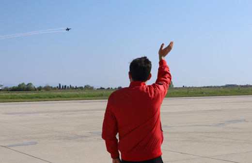 TEKNOFEST'te tarihe geçen anlar: İnsanlı ve insansız savaş uçakları birlikte uçtu!