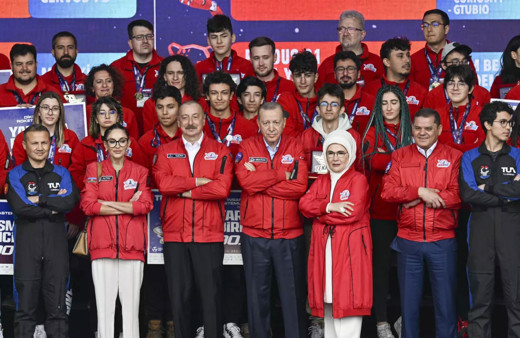 Nevşin Mengü, bu kez de Aliyev'i hedef aldı!