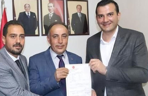 'Her an krize açık oluşum' dedi, İYİ Parti'den istifa ederek MHP'ye geçti