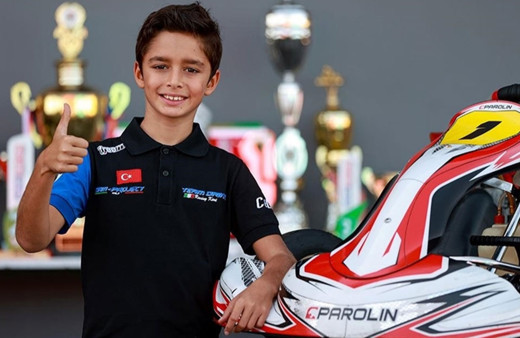 11 yaşındaki milli karting yarışçısı, WSK Süper Master Serisi'nde 1. oldu
